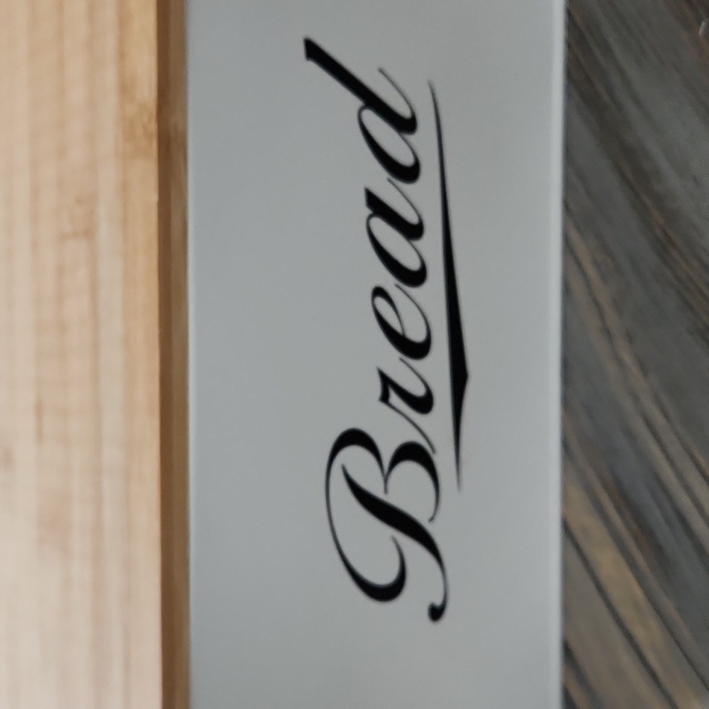 Bread box - Picture 3 of 11